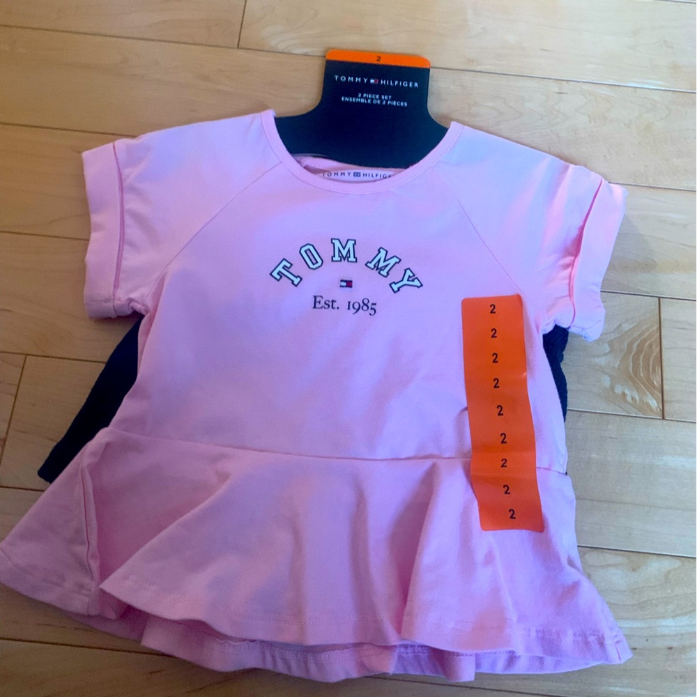 ❤️❤️Tommy Hilfiger Tee and Shorts Set